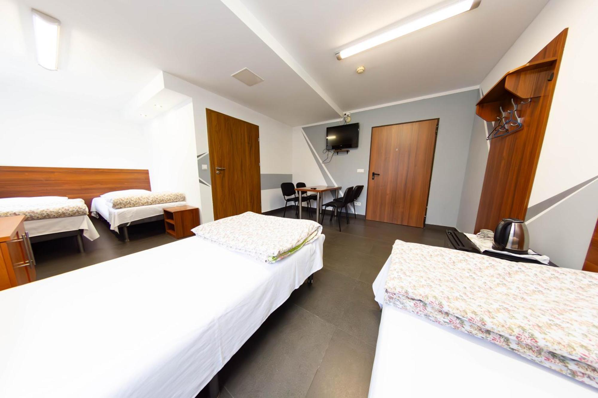 Twoj Hostel Klimczoka 7 카토비체 외부 사진